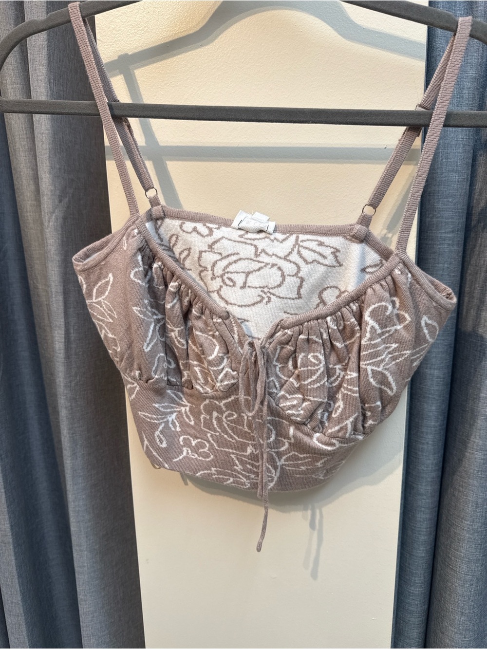 Floral Knit Cropped Cami Top in Taupe